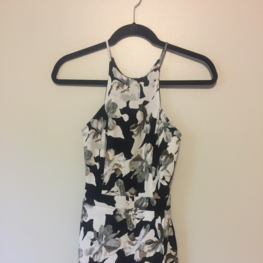 Soprano romper 🖤 - Picture 4 of 7